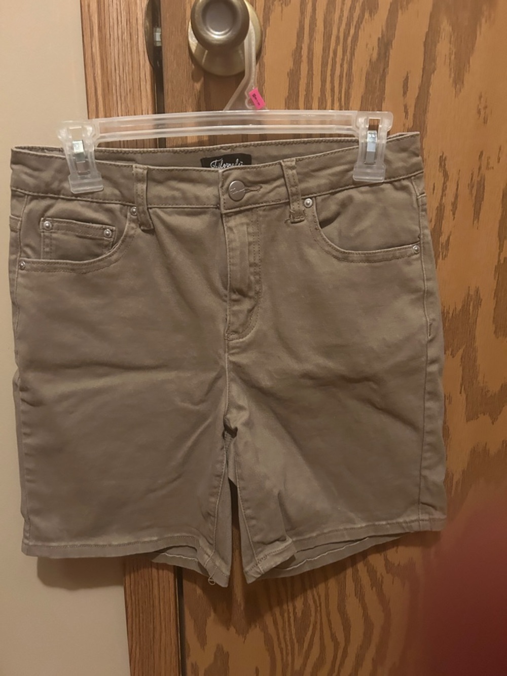 Gloria Vanderbilt Tan Bermuda Shorts